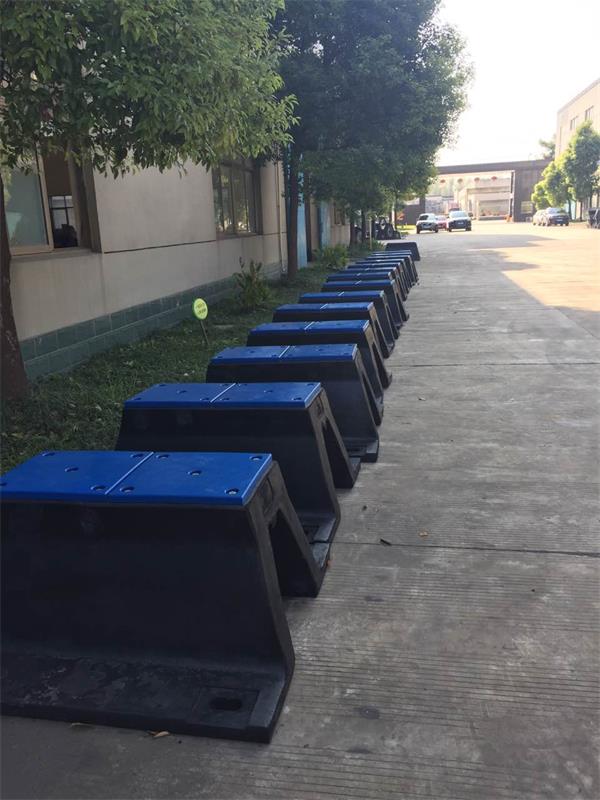 Arch rubber fender manufacturer