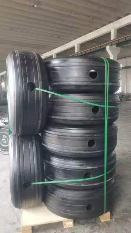 Aircraft rubber fender